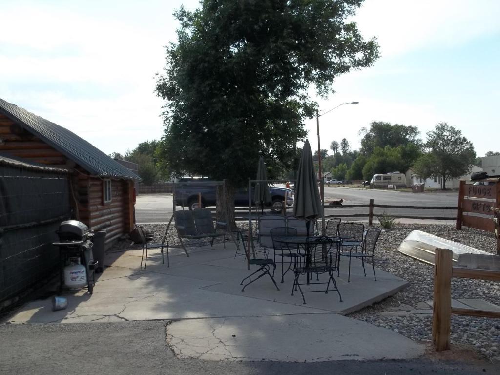 Budget Host Elk Antler Inn Thermopolis Εξωτερικό φωτογραφία